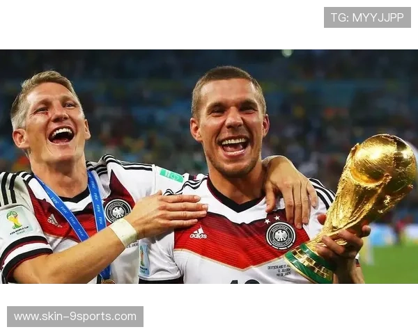 波多尔斯基暗示不退役， veteran场上再续篇章